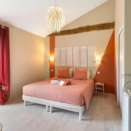 D'hotes Bien-etre Simple Bed and breakfast Belvès