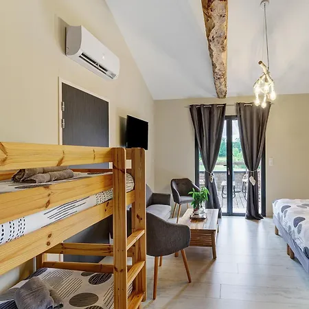 D'hotes Bien-etre Simple Bed and breakfast Belvès